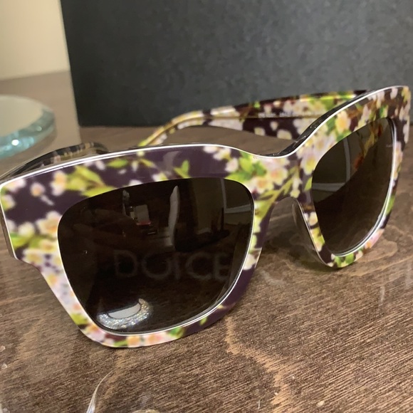 DOLCE & GABBANA 4231 2842/8G BLACK PEACH FLOWERS - Picture 14 of 16